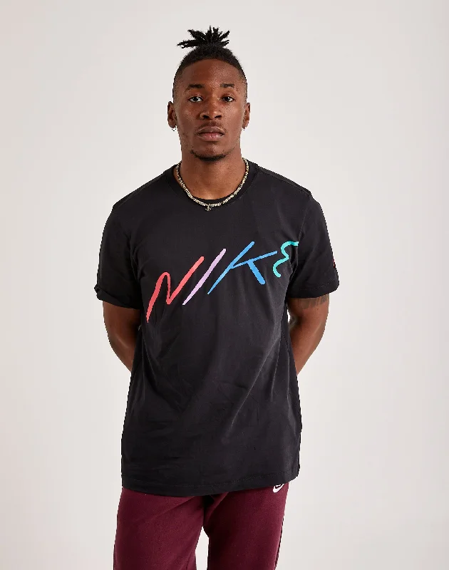 Nike Club Graphic Tee Trendy Men's Bucket