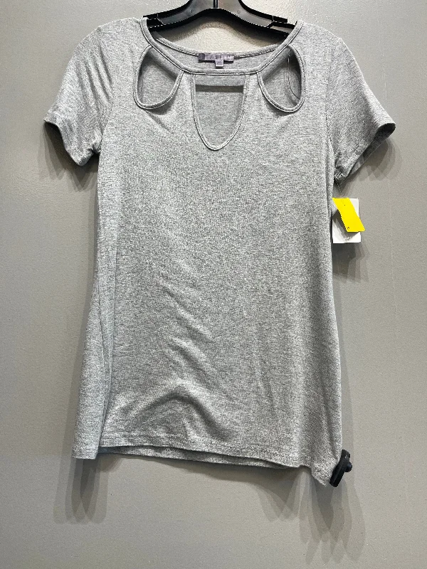 Top Short Sleeve By Jennifer Lopez  Size: Xs Casual Men's Short